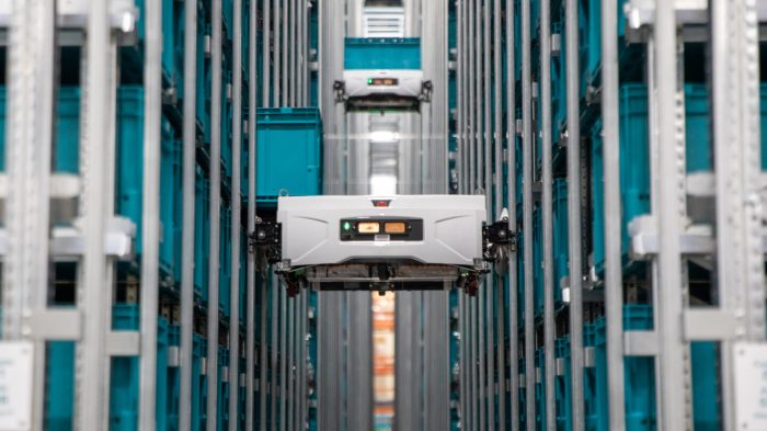 How Robotics is Enhancing Warehouse and Fulfillment Operations