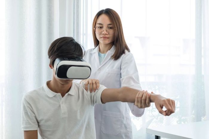 The Role of Augmented Reality in Improving Physical Therapy